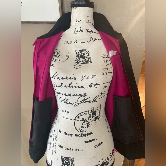 The North Face womens size S coat bright vibrant pink - Picture 6 of 9